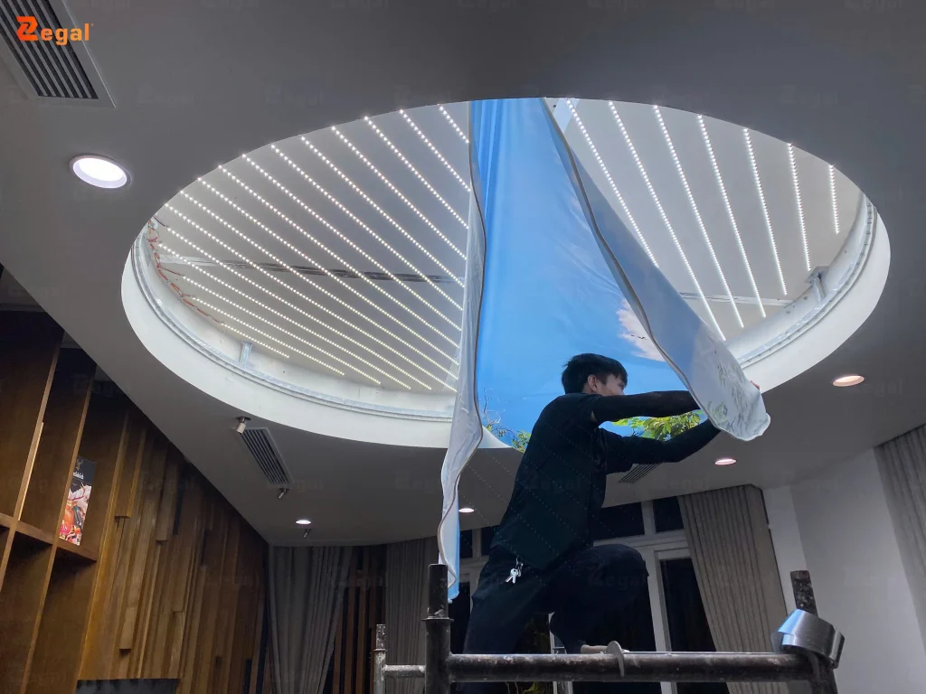 Zegal does not guarantee the lighting quality of stretch ceilings that use LED lights from other brands