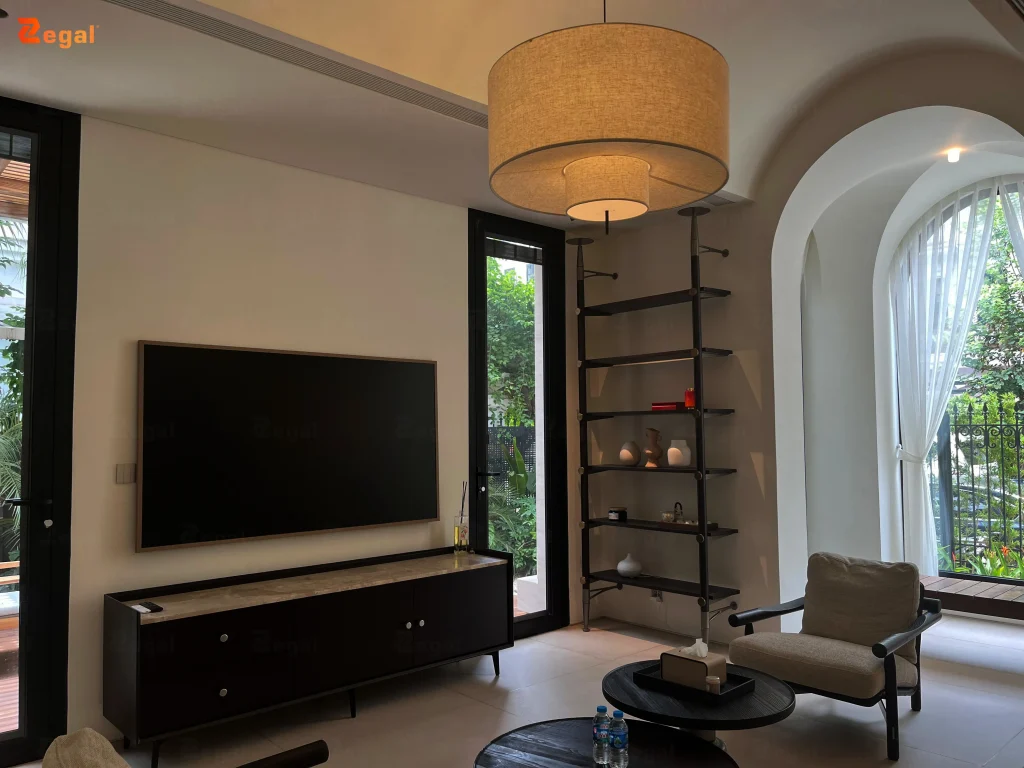 Ánh sáng tổng thể là lớp sáng bao phủ toàn bộ căn phòng