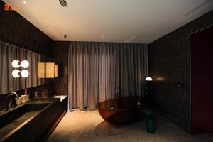 Chiếu sáng tổng thể là nguồn sáng chính, cung cấp độ sáng chung cho toàn bộ không gian