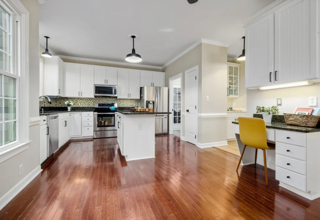 Ánh sáng quá lạnh hoặc quá ấm cũng là nguyên nhân gây rối loạn cảm xúc (Nguồn: Internet)