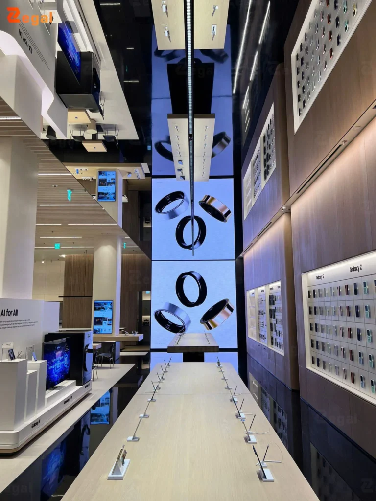 Bố trí ánh sáng không hợp lý dễ gây chói và phản xạ quá mạnh