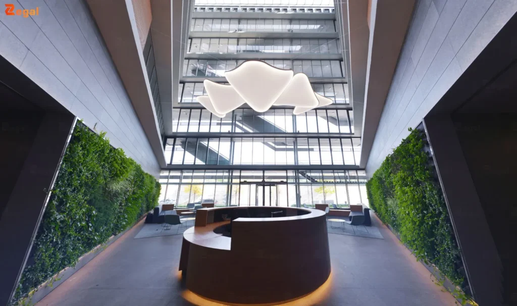 Khảo sát mặt bằng trước khi thi công trần xuyên sáng canopy