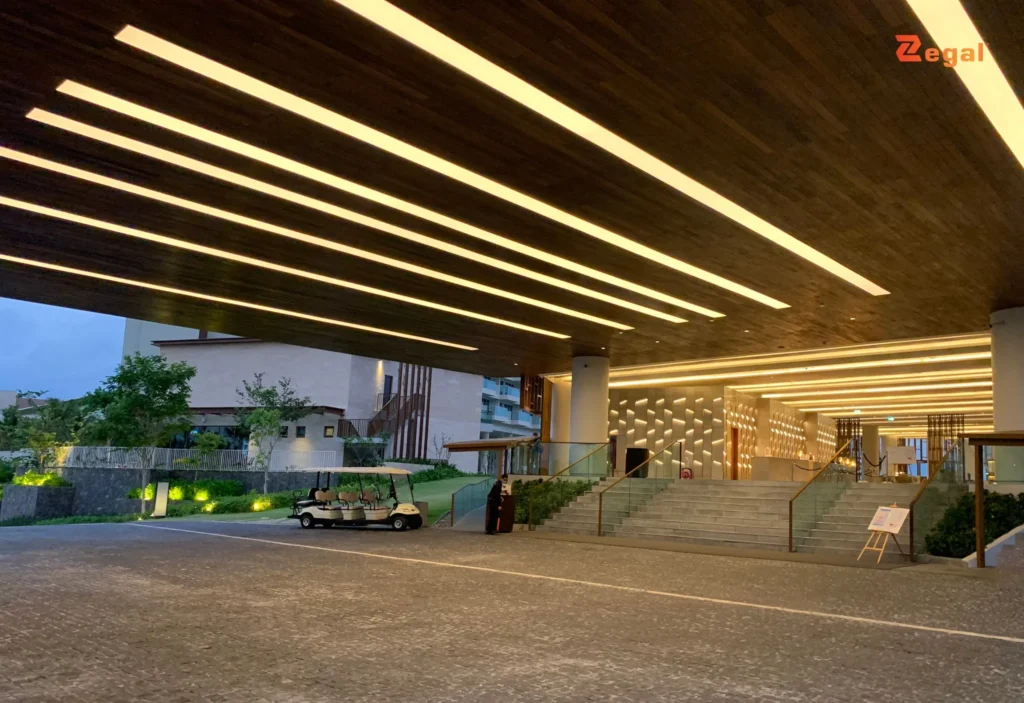 Ánh sáng mềm từ trần xuyên sáng tạo cảm giác thư giãn