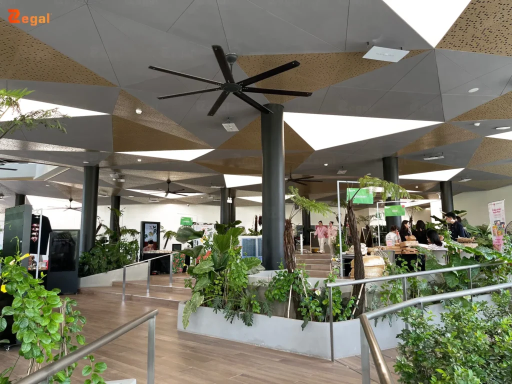 Đáp ứng tiêu chuẩn thi công để đảm bảo độ bền trần xuyên sáng