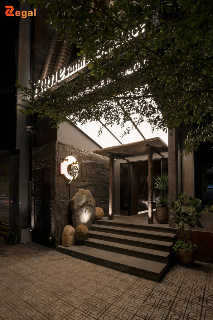 Trần xuyên sáng canopy được thiết kế để lắp đặt tại các khu vực không gian mở