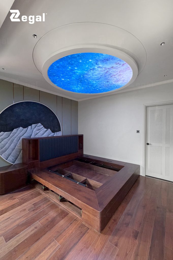 Trần in xuyên sáng phòng ngủ ánh sáng nhẹ tạo cảm giác dễ chịu